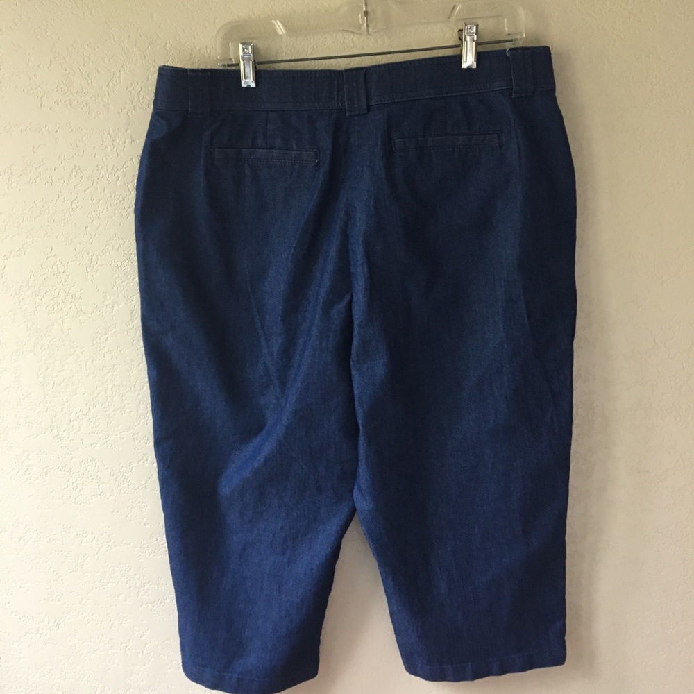 🎁2/$12 SZ16 WHITE STAG LIGHTWEIGHT BLUE DENIM ZIPPER FRONT 76% COTTON CAPRIS - Picture 5 of 13